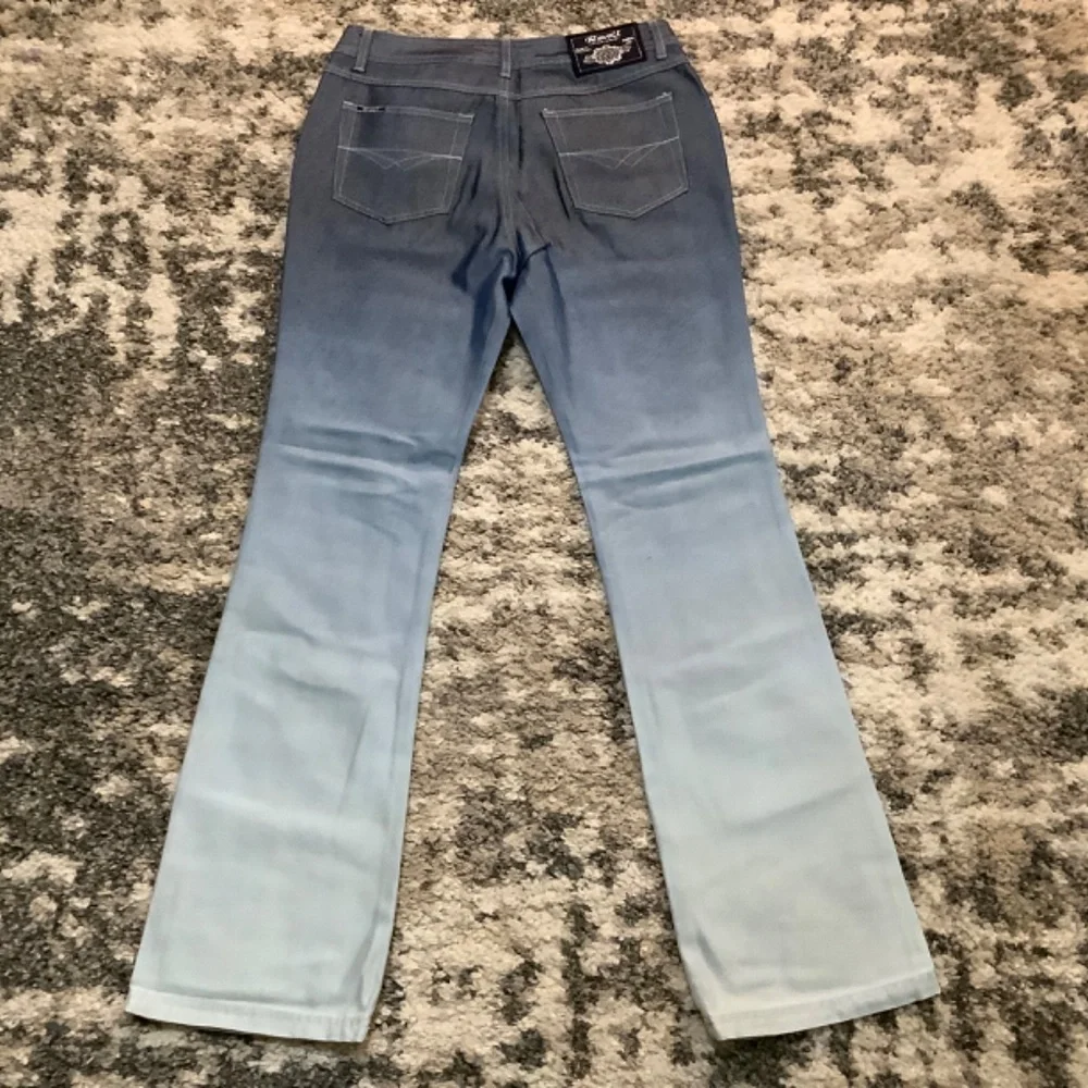 NWT ladies flare jeans ombre fade, assorted sizes, zip up, pockets - Picture 4 of 6